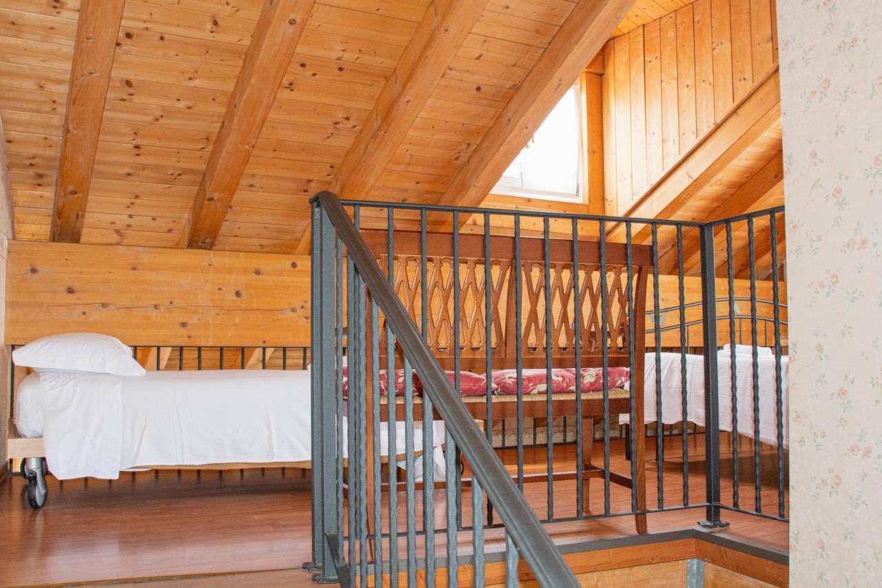 Hotel Capitelli Триест Екстериор снимка