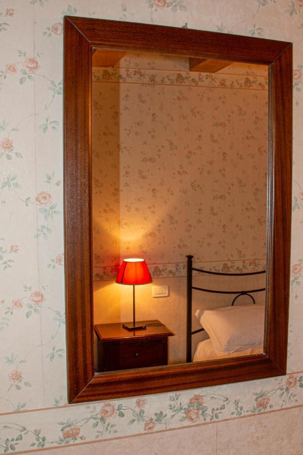 Hotel Capitelli Триест Екстериор снимка