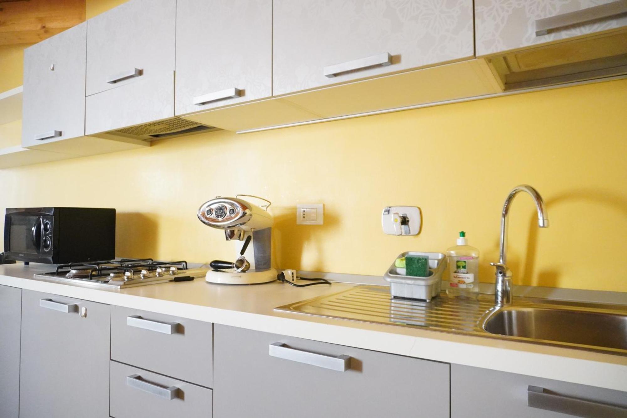 Hotel Capitelli Триест Екстериор снимка